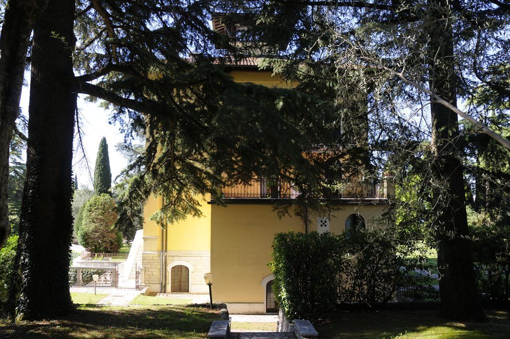 Villa Callas 16 西尔米奥奈 客房 照片